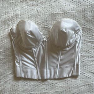 Vintage White Corset Top with Bow 🧸